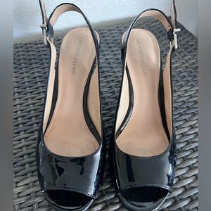 Antonio Melani black patent leather sling back heels
